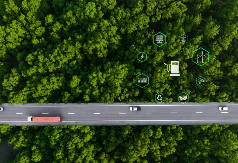 乘用车零售渗透率首次“电超油”，价格战成双刃剑